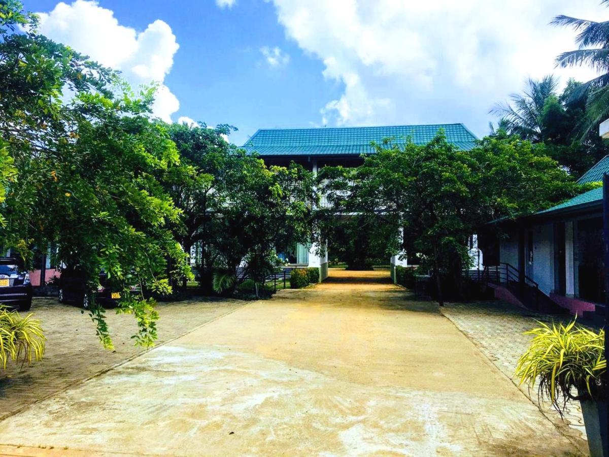Athkandura Hotel Habarana Kültér fotó